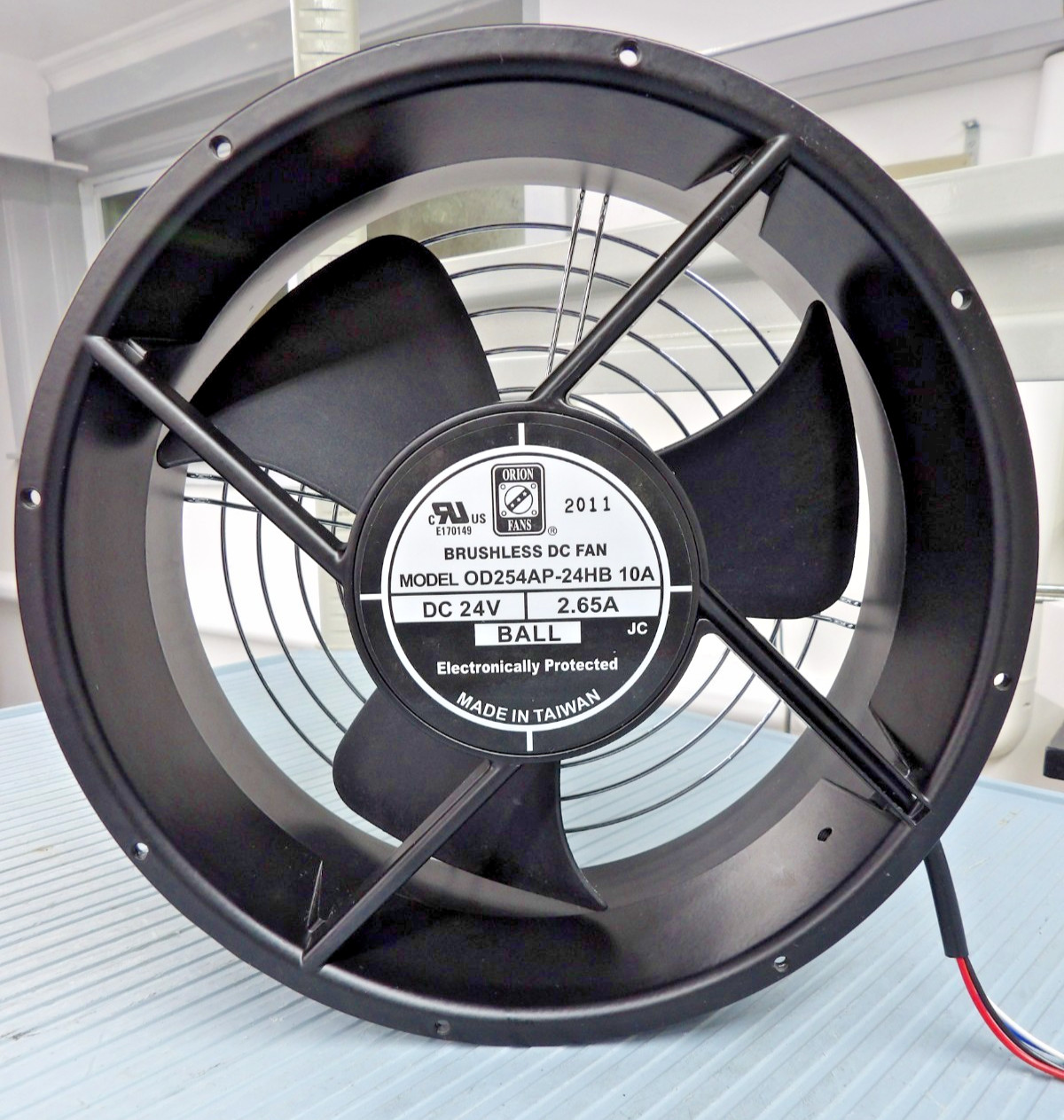 Orion Fans Model OD254AP-24HB 10A Brushless DC Fan DC 24V 2.65A BALL