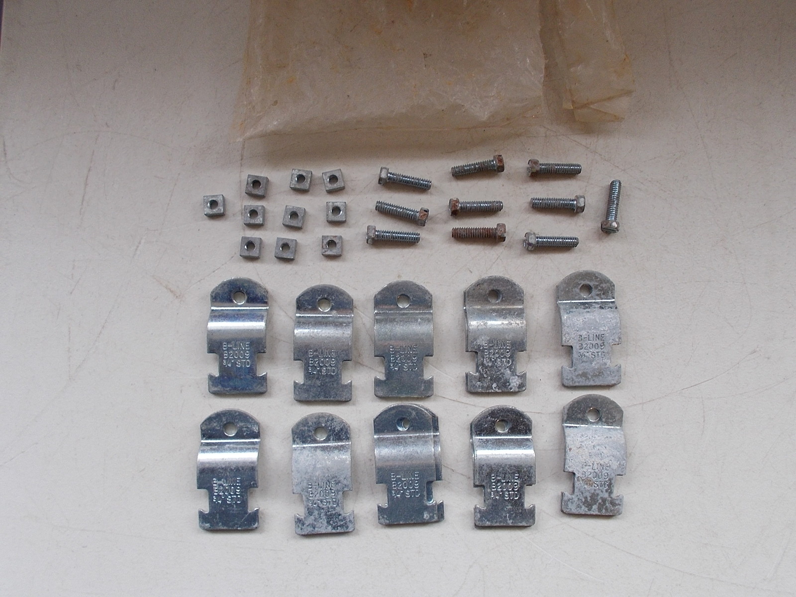 B-Line B2009 3/4″ Standard Lot of 10 Sets Conduit Clamps *FREE SHIPPING*