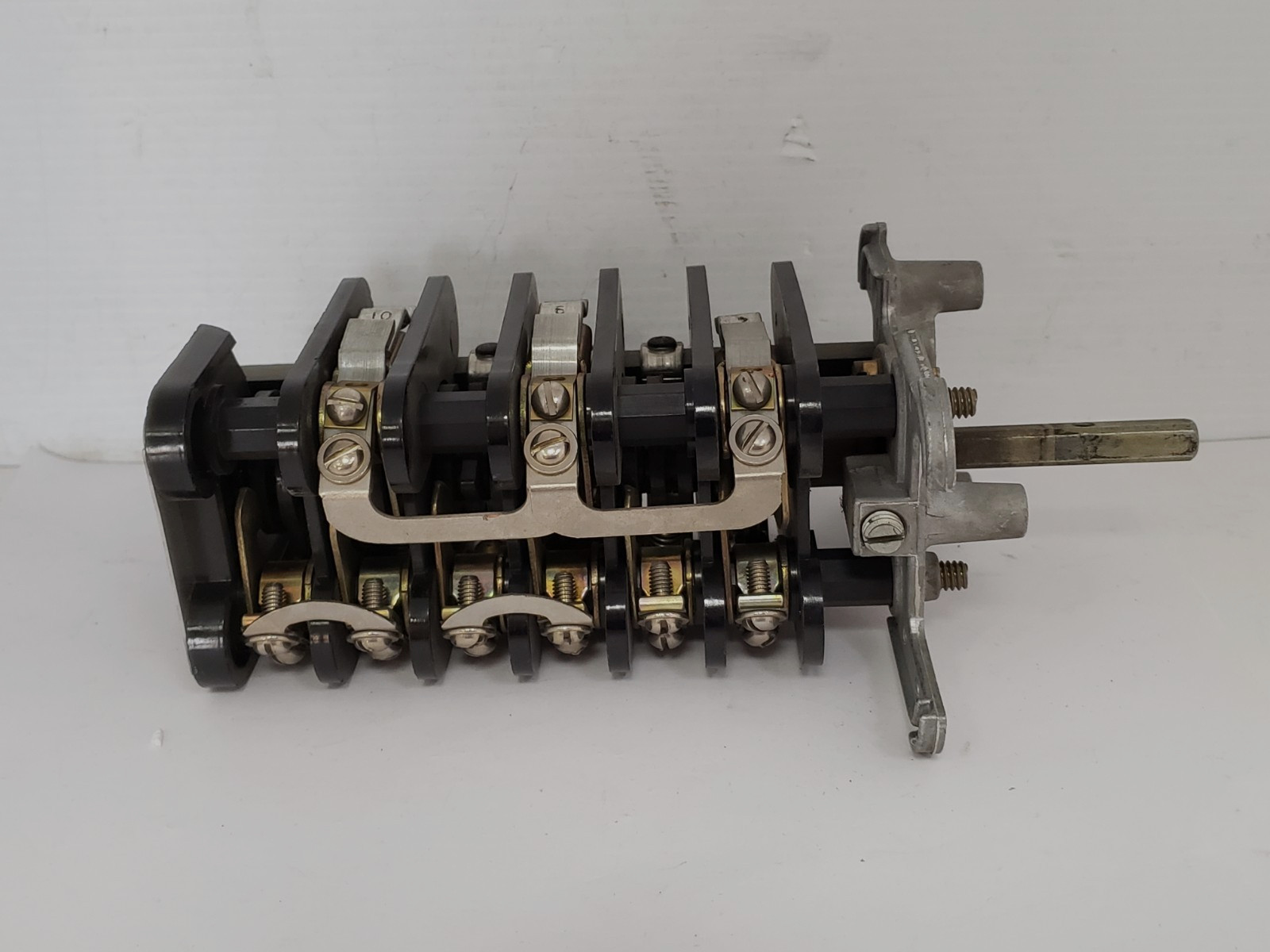 GENERAL ELECTRIC 16SB1CA7X2 ROTARY CAM SWITCH TYPE SB-1 3 POSITION