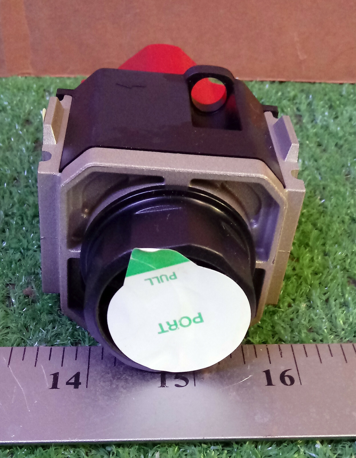 1 NEW CKD V3010-8N LOCK OUT PNEUMATIC EXHAUST VALVE NPT 1/4 NIB **MAKE OFFER**