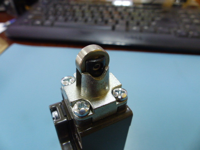 Ersce E100-00-BM-13 Qty of 1 per Lot 30mm Limit Switches AC15 6A/230V