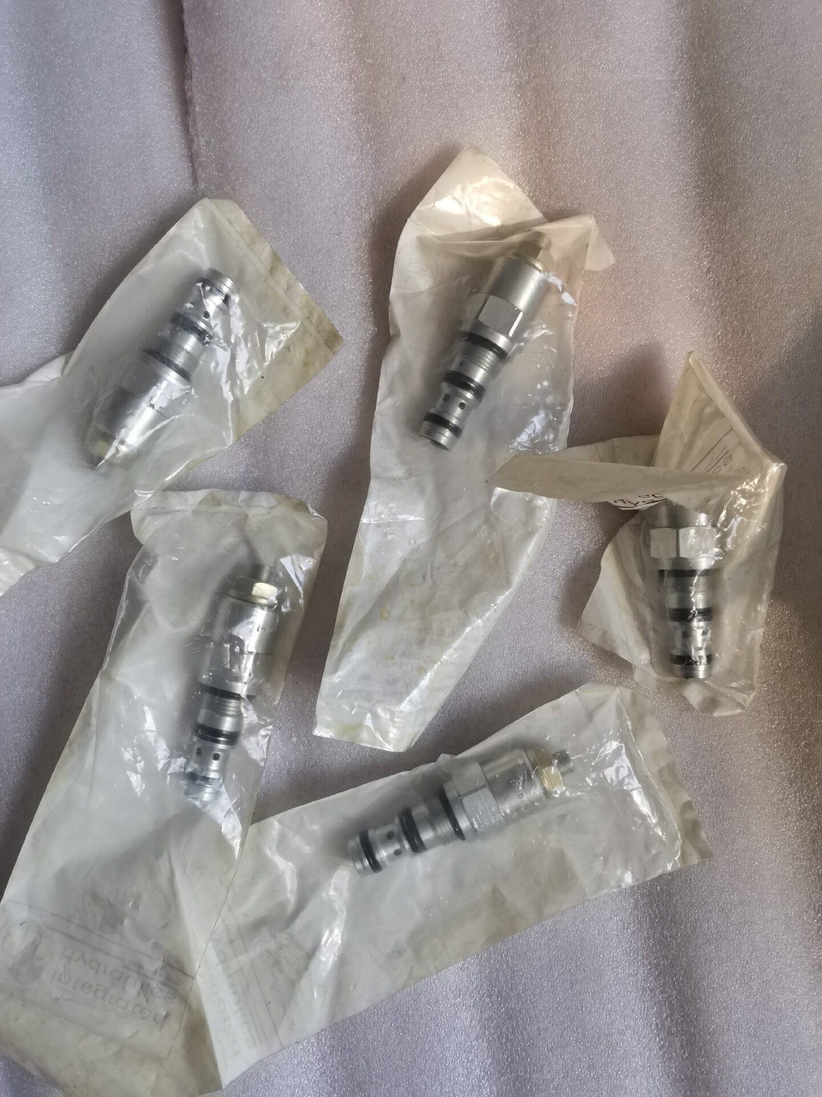 1PS New Eaton 1H1045-ADV6150 Balance Valve