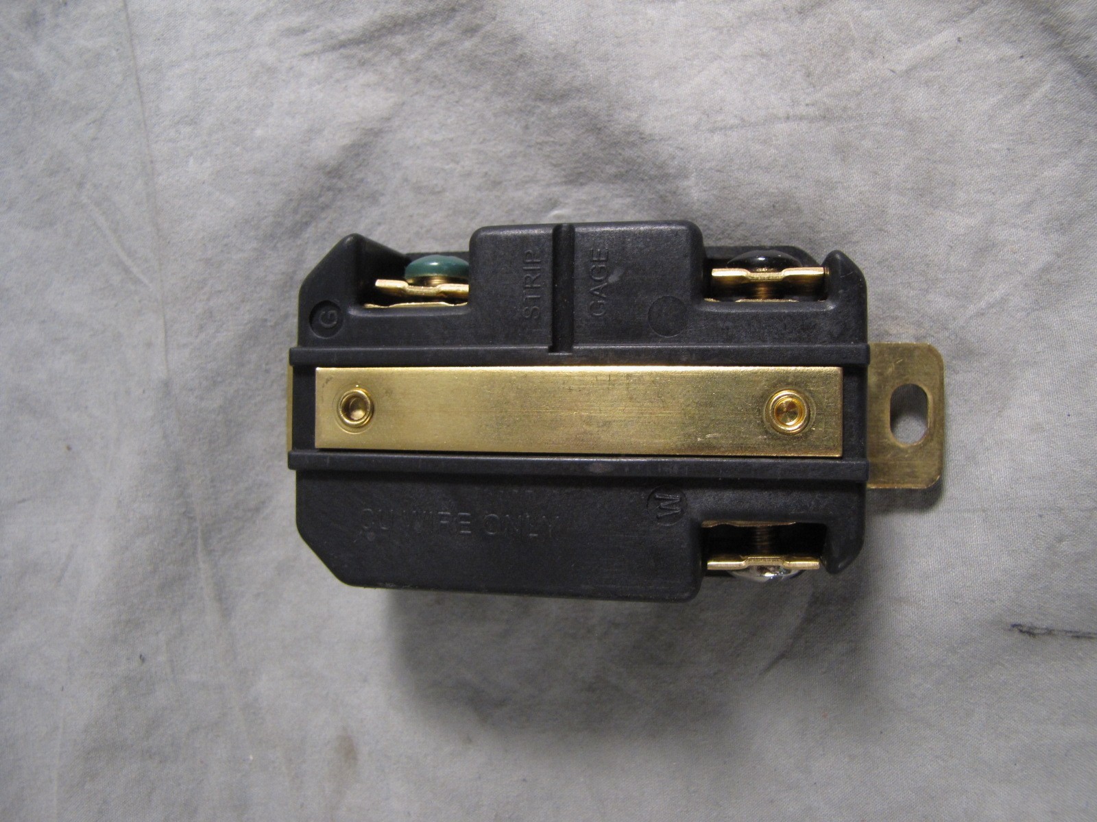 Marinco Nema L5-20 Receptacle 125V 20A NEW