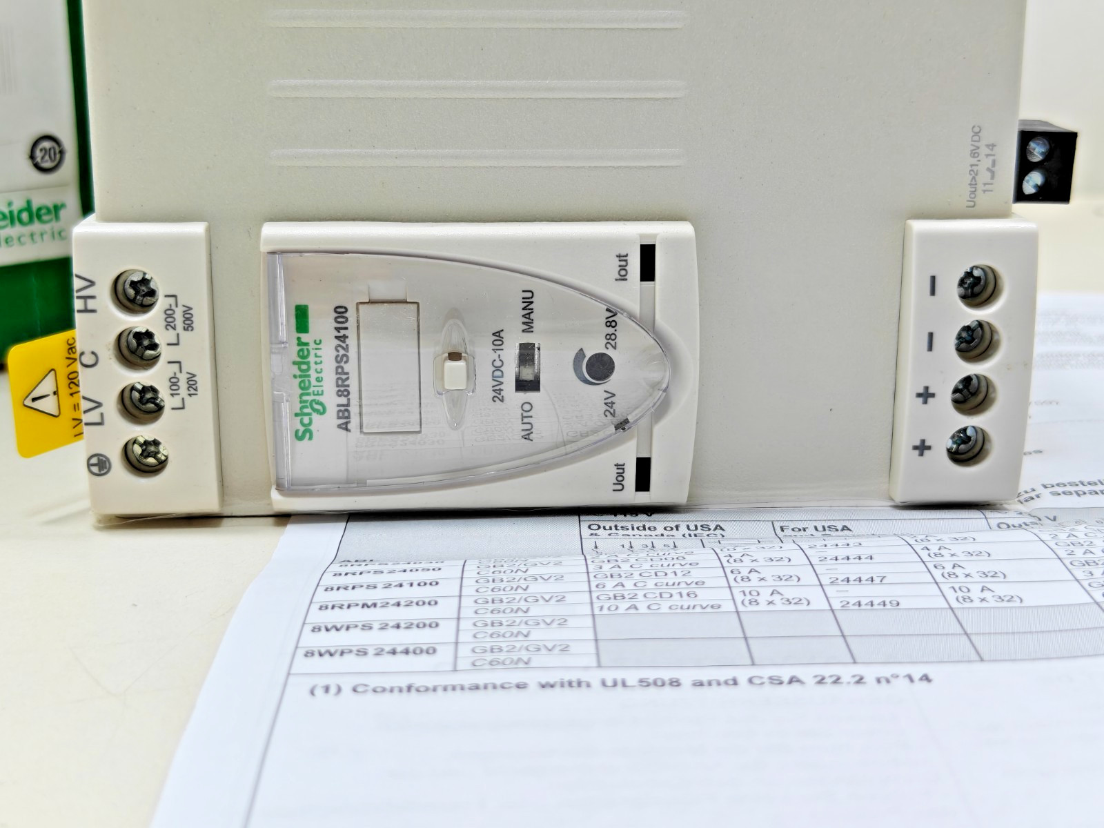 ABL8 RPS24100 Schneider Regulated SMPS 1 or 2 phase 100..500 V – 24V – 10A