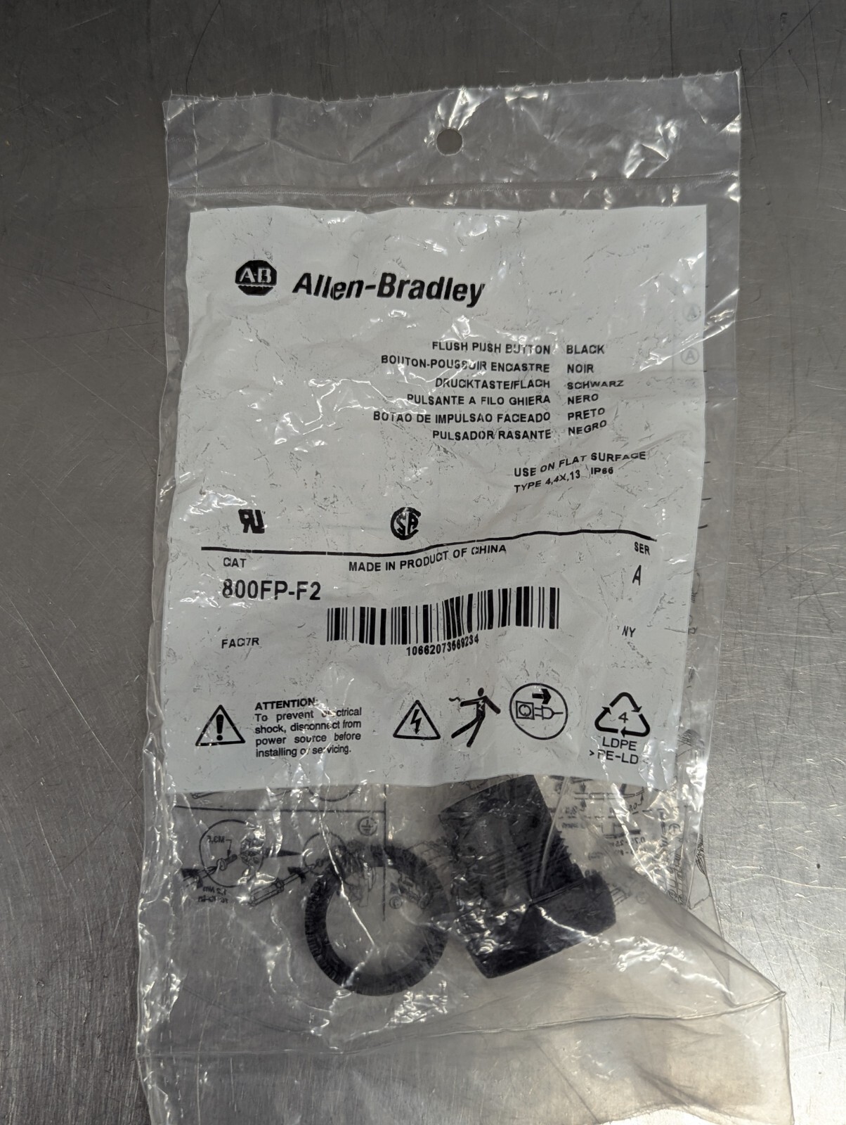 Allen Bradley 800FP-F2PX10 BLACK Push Button