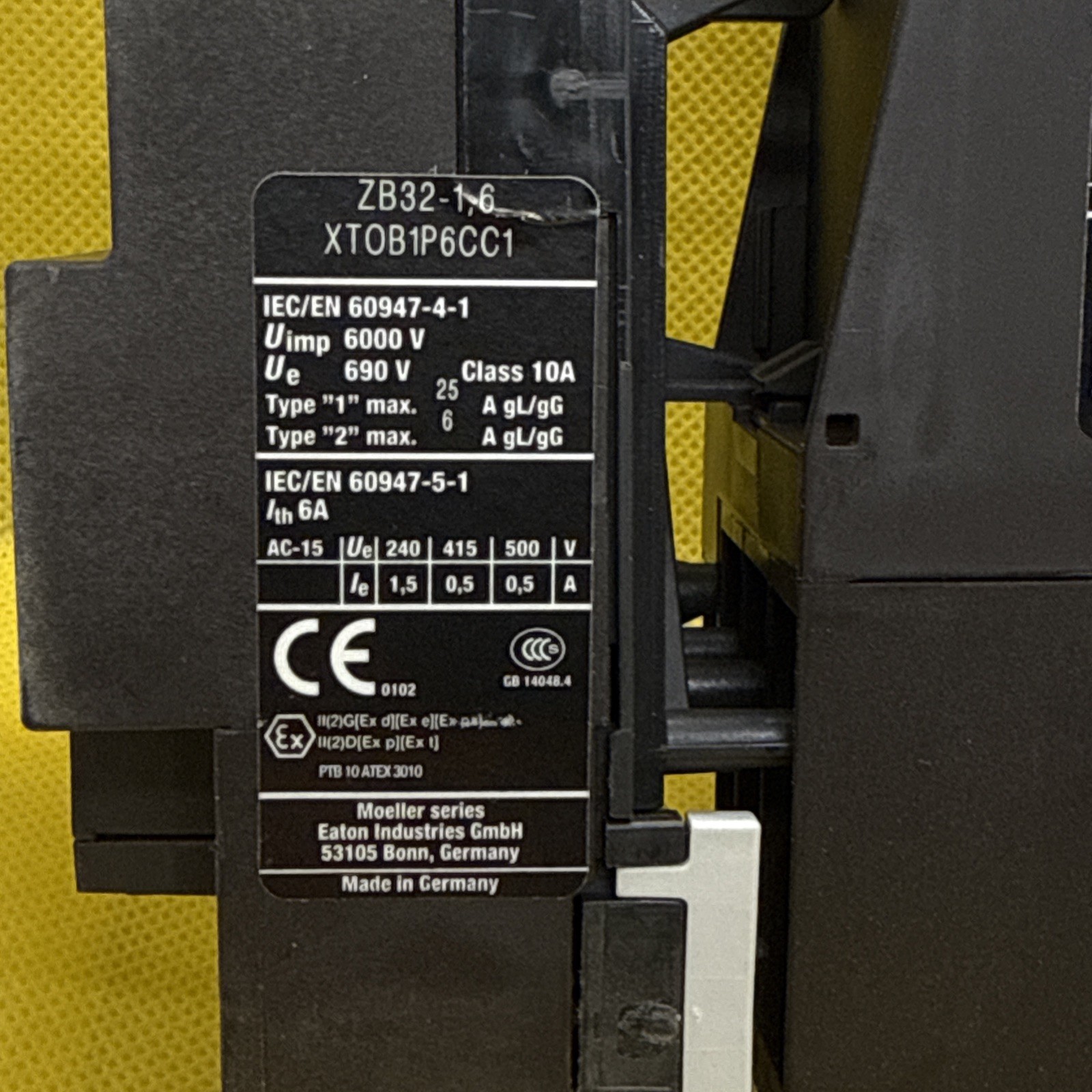 EATON DIL M32-10 XTCE032C10, XTOB1P6CC1, ZB32 3PH contactor 24V 50/60Hz