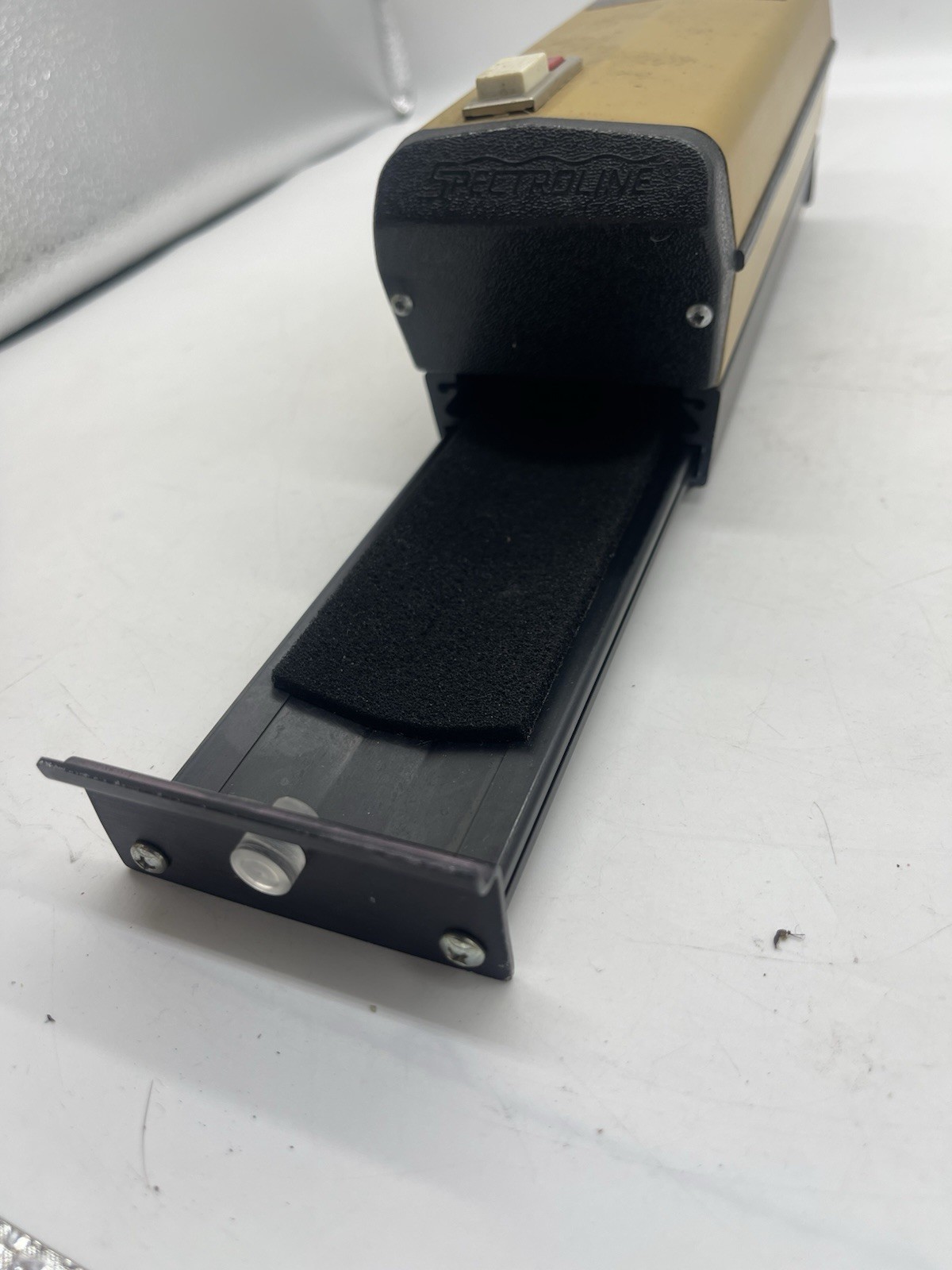 Spectroline PE-14 EPROM Erasing Ultraviolet Lamp