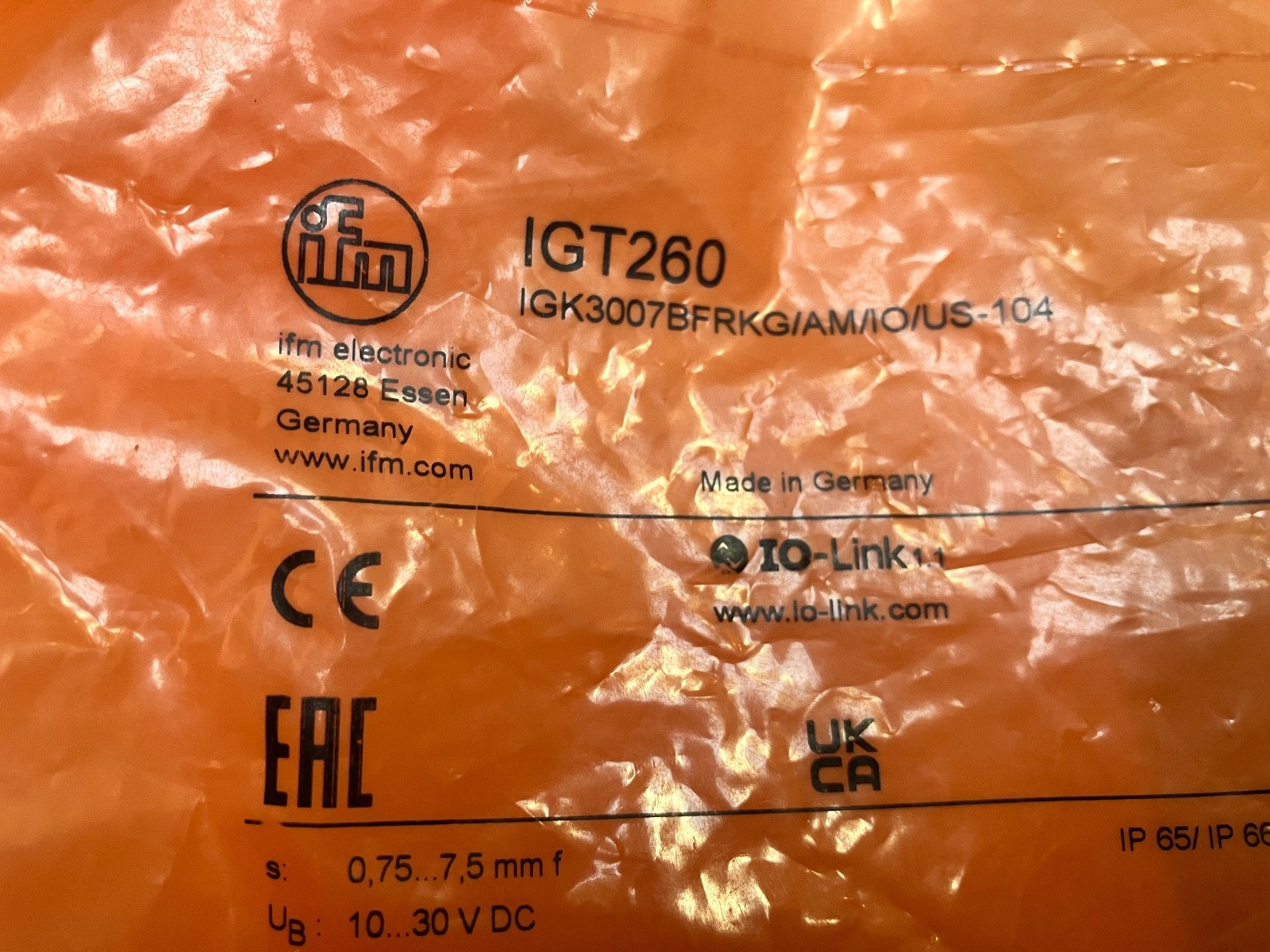 IFM IFB3007-BPKG/US-104 (Igt260) SENSOR 7MM SENSING 10-30VDC 100MA NIB