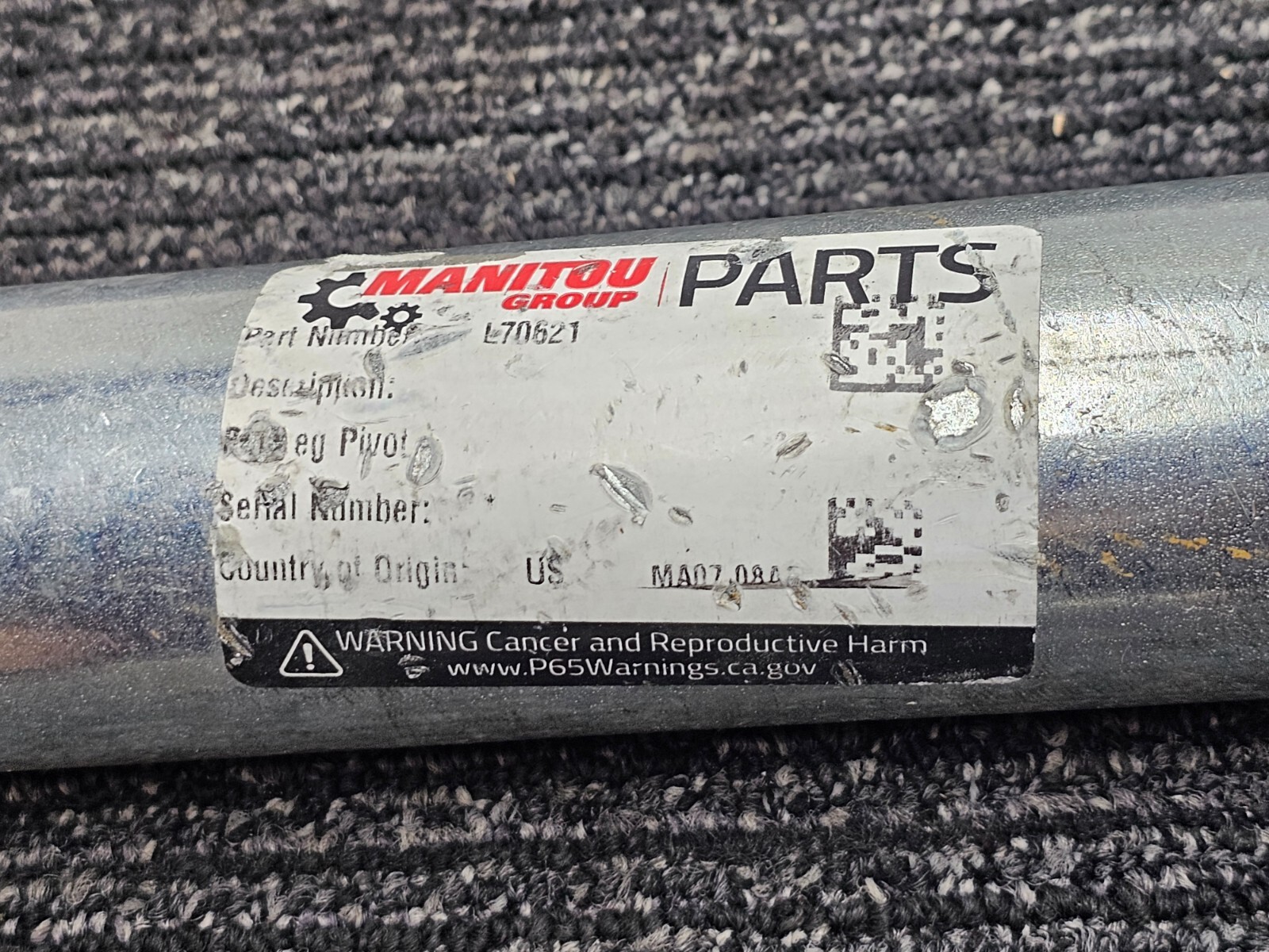 Manitou Group L70621 Pin Leg Pivot Rod 8″L x 2″DIA Heavy Duty Fits Gehl XPRT