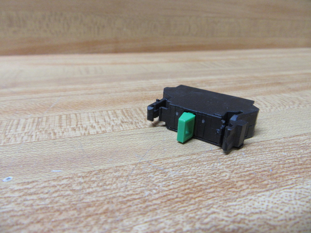 Siemens 3SU1400-1AA10-3BA0 Contact Block 3SU14001AA103BA0