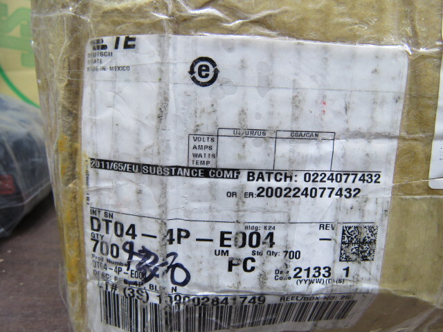 Deutsch DT04-4P-E004 Qty of 12 per Lot Deutsch DT04-4P-E004