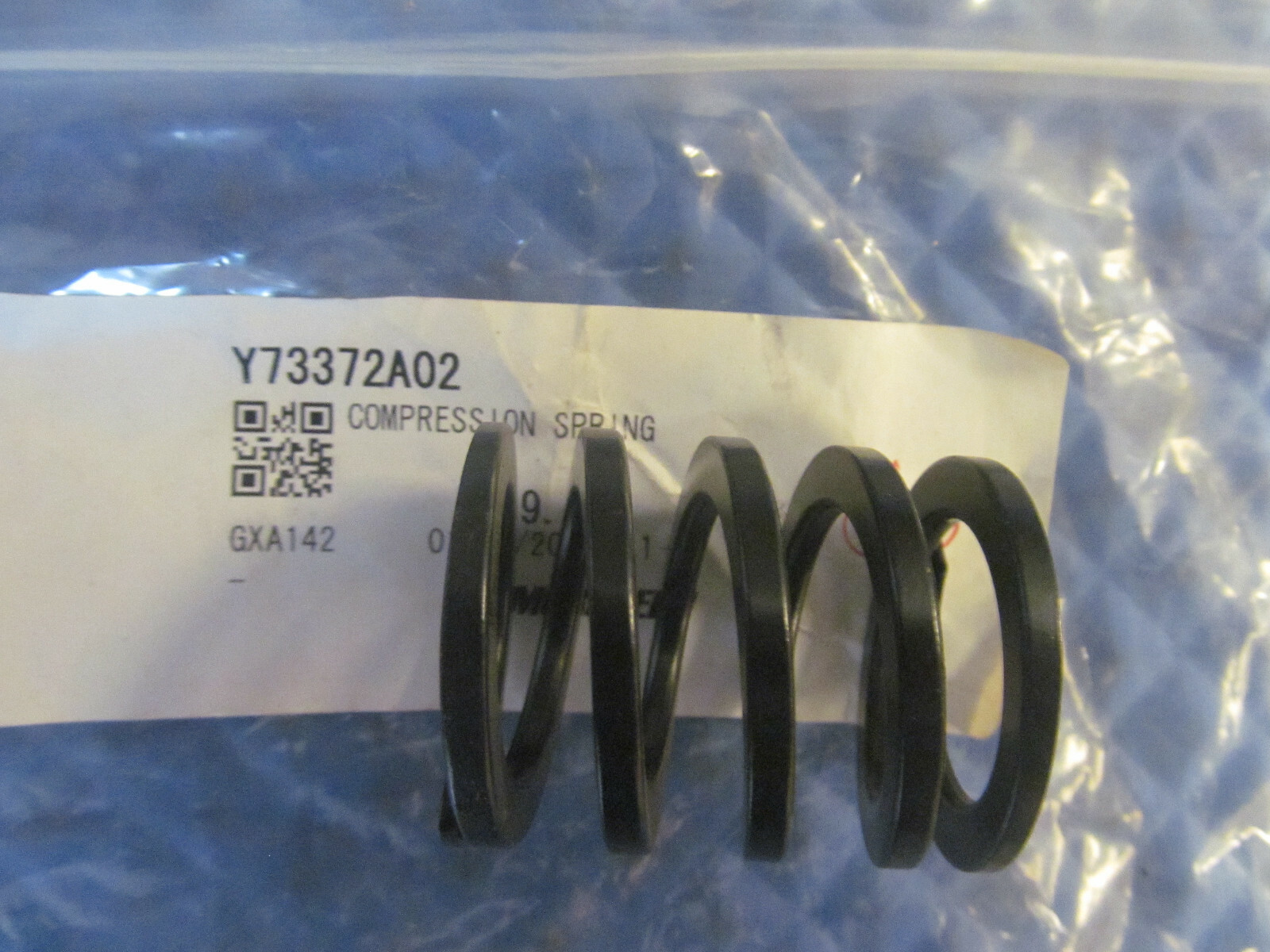 New Mori Compression Spring Y73372A02 (Lot of 9 pcs)