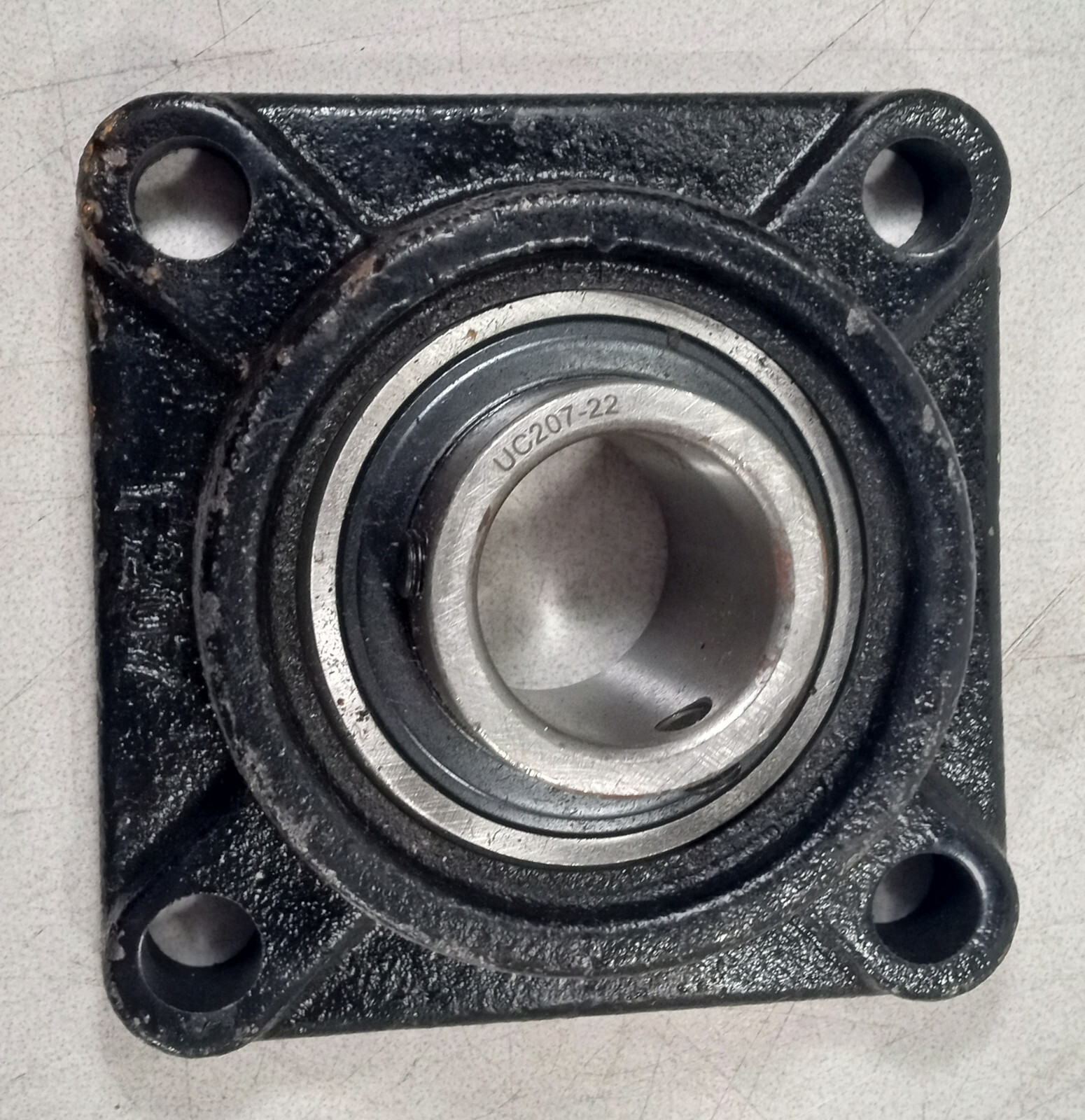 1 NEW UNBRANDED UCF207-22 4 BOLT FLANGE MOUNT 1 3/8″ BEARING NNB **MAKE OFFER**
