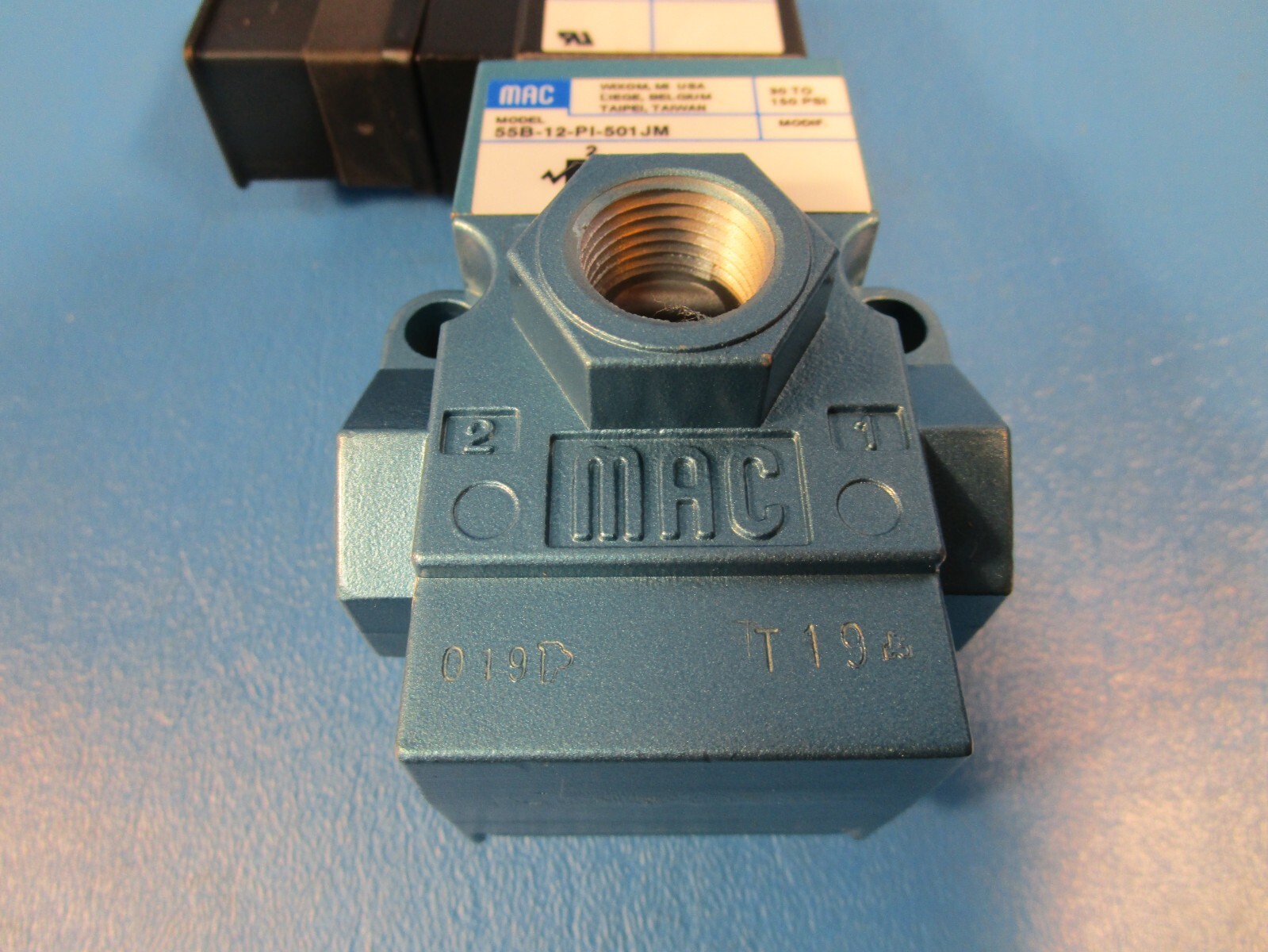 MAC 55B-12-PI-501JM SOLENOID VALVE; 55 SERIES; 3-WAY; INLINE; 3/8 INCH NPTF