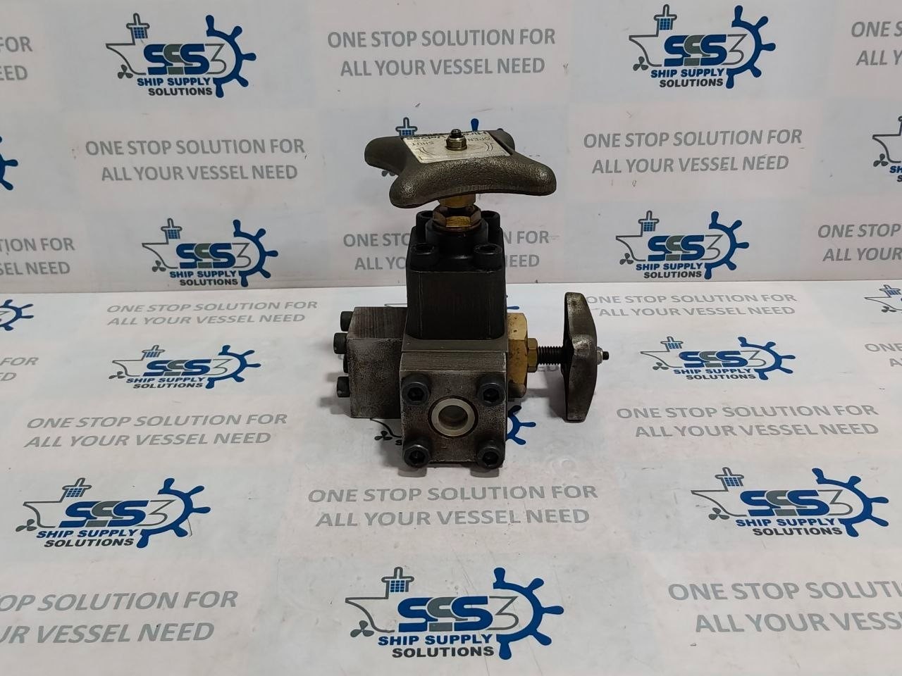 Hirose Valves HF-ACC-K-10X10-23 Hydraulic Valve Manifold Mount W/Handwheel