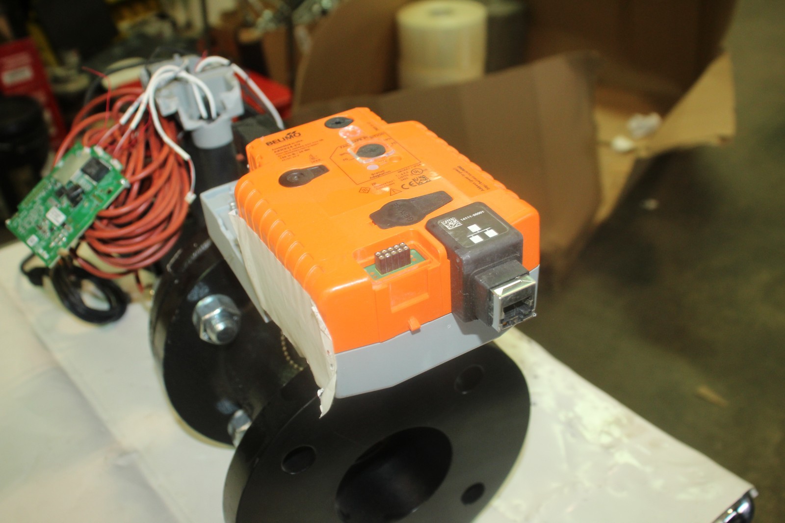 Belimo EV300SU-180 Valve w/ Actuators AKRX24 AKMA0 DAMAGED