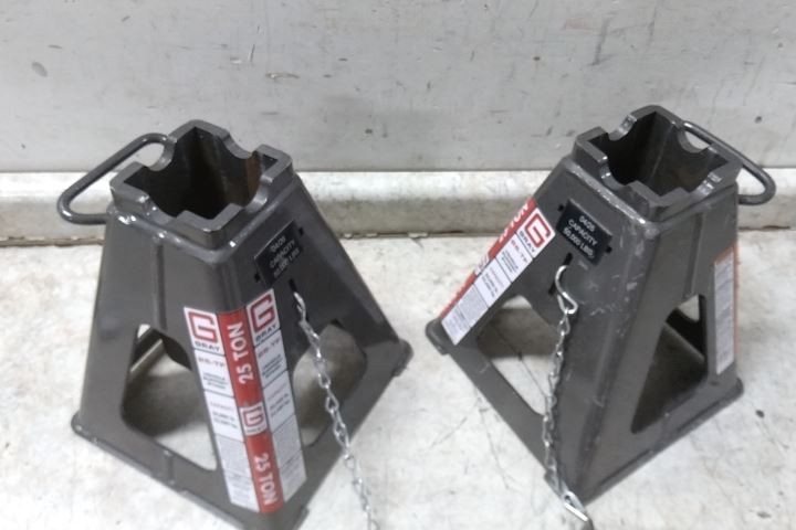 Gray 25TF Stands 2 Pk 25 Ton Load Cap 20 In Max Extended Height Jack Stand