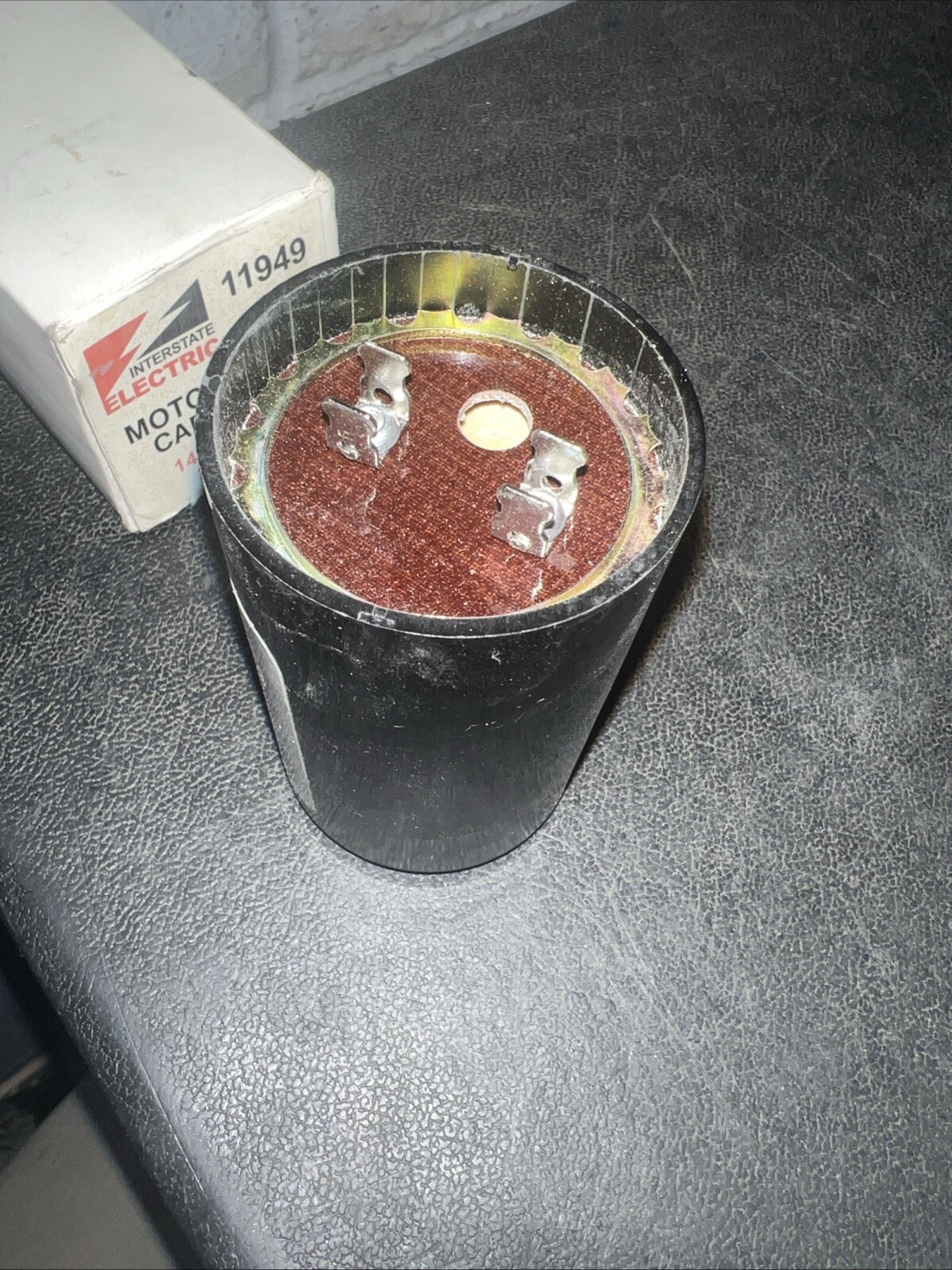INTERSTATE 11949 MOTOR START CAPACITOR 145-175 MFD 220/250V