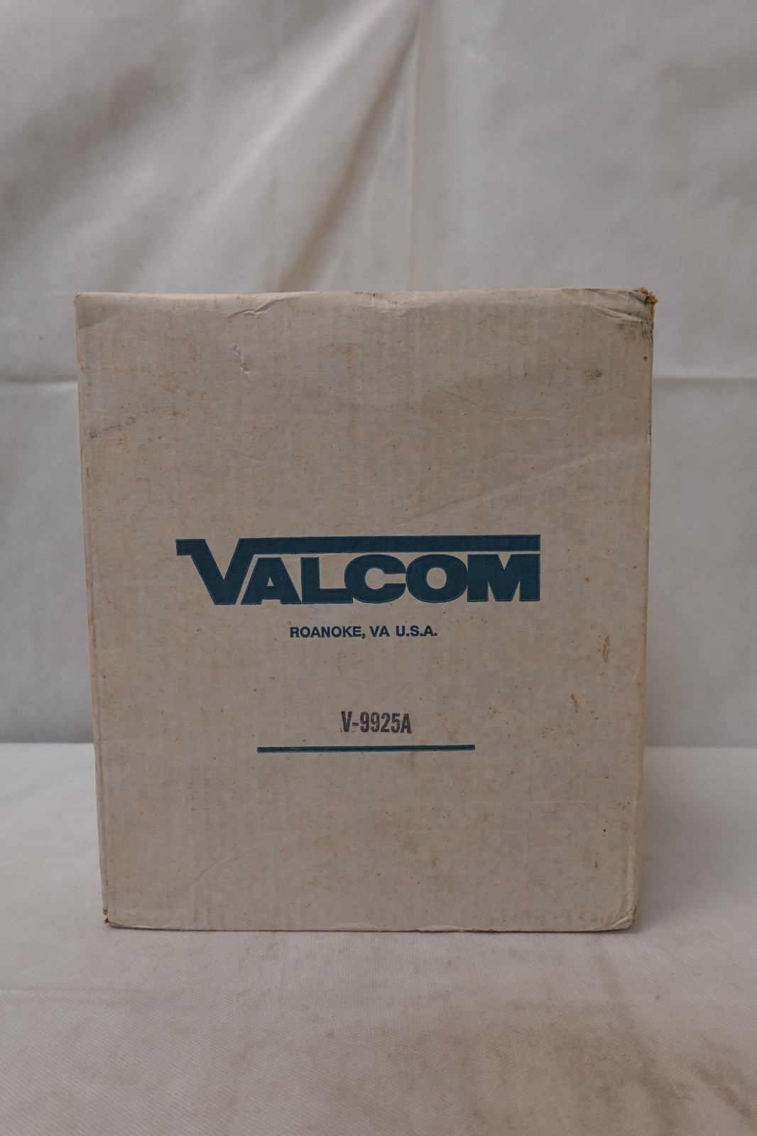 Valcom V-9925A Loud Warble Ringer Horn w/Volume Control – New Surplus in Box