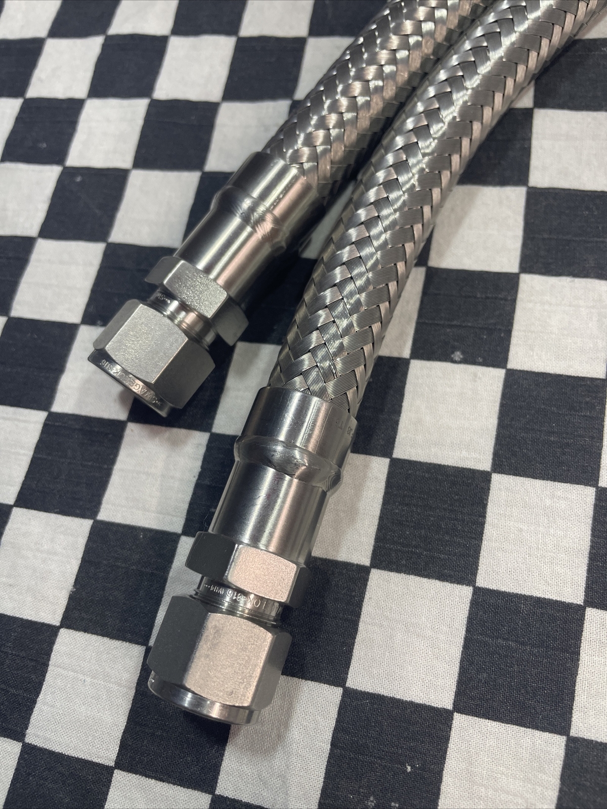 2x SWAGELOK Braided Hose 1/2″ X 30″ LG, MAWP 1110 PSI AT 800F, SS-FJ8-SL8SL8-30