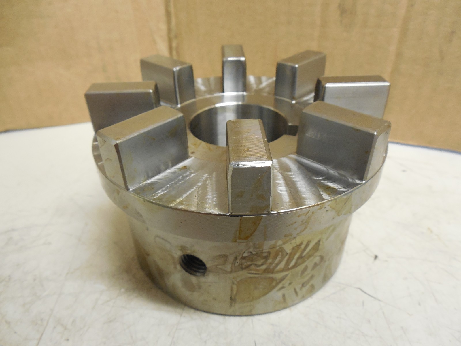 FALK COUPLING 3700189 30R10 HUB 1.6250 BORE 3/8″ x 3/16″ KW 105142