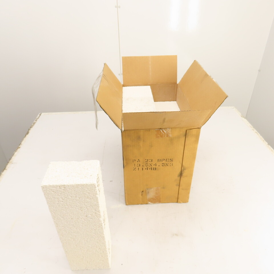 BNZ PA-23 Insulating Fire Brick 2300° 13.5″ x 4.5″ x 3″ Box Of 8