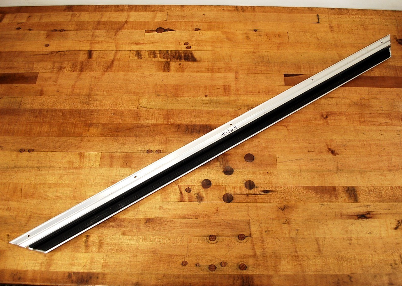 Pinnacle Systems Inc. M001 NSD Trim 46″ Length – USED