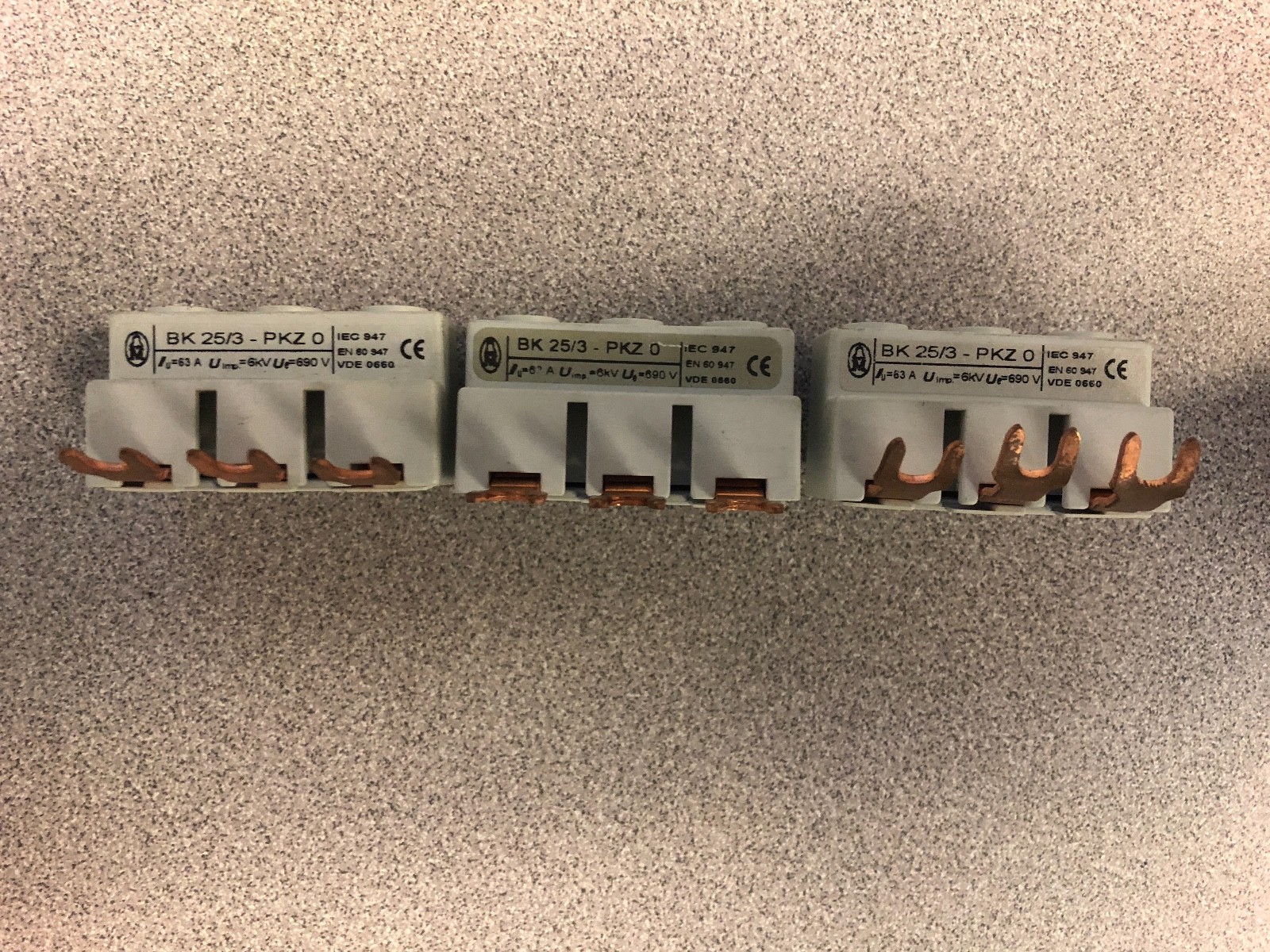 (8)pcs Moeller LOT ZM-1, 6-PKZ2 ,PKZMO-4,PKZMO-10 DIL00M-G-01, BK 25/3-PKZ 0