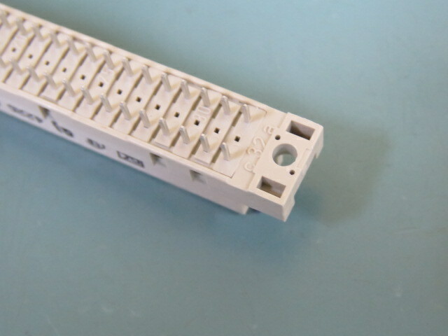 ELCO 59 8457 096 000 652 Qty of 6 per Lot CONNECTORS; 64 PIN; UL: 1.5A/250V; CS