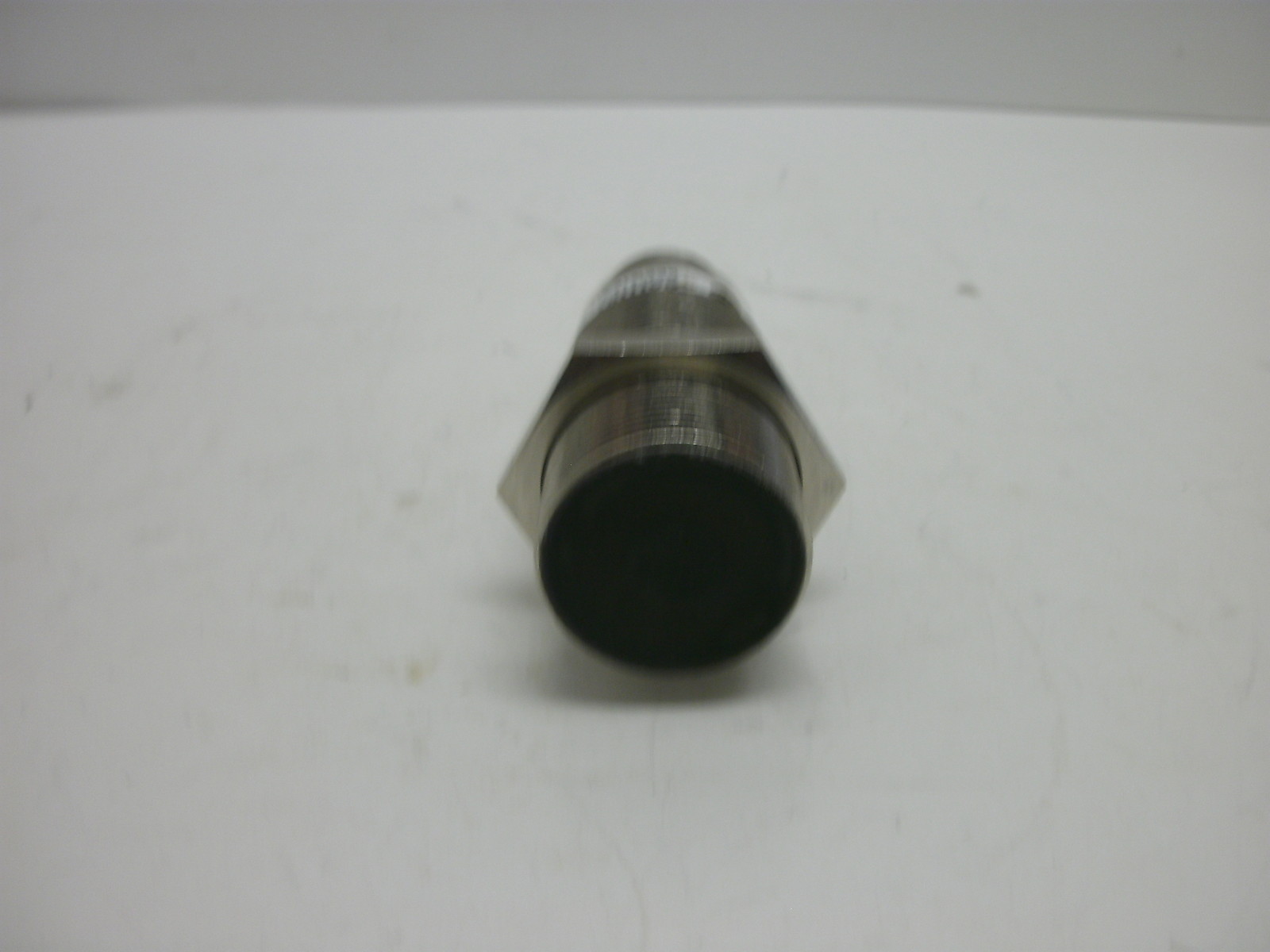 BALLUFF BES-516-215-E5-E–S5 INDUCTIVE SENSOR NO 20-250 V AC/DC SN 10 mm 250mA