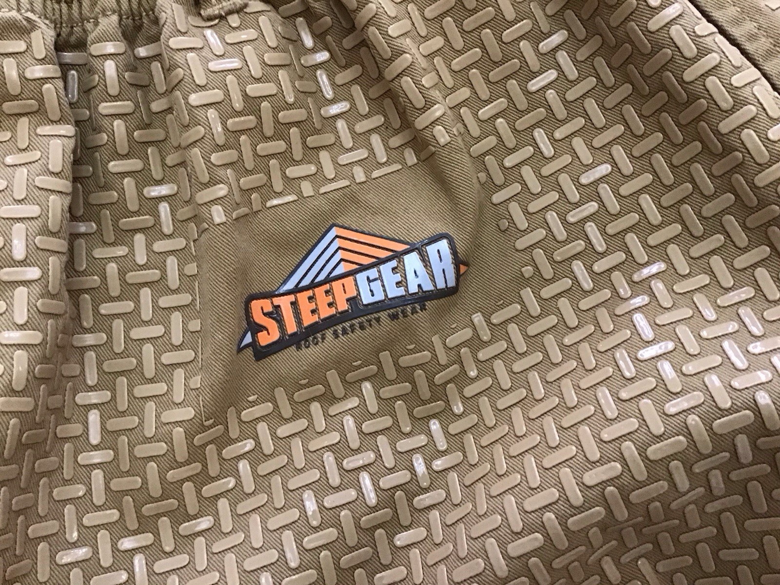 New STEEPGEAR Shorts, TAN, 36, Steep Gear Roofing Shorts