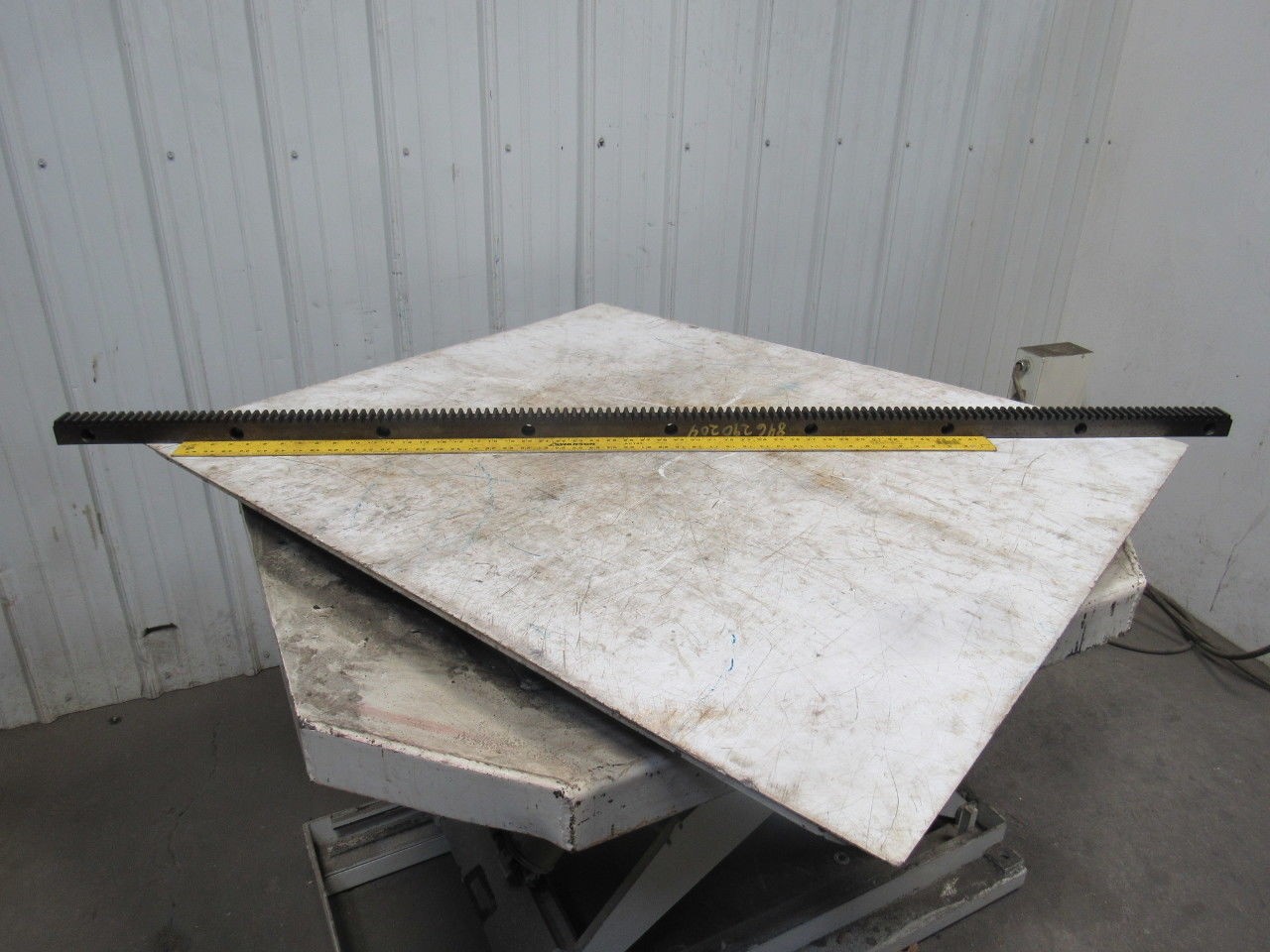 Flat Pinion Gear Rack 136T 0.151 MOD 1.5″ Face 70.0185″ 1/2″ Pitch Approx.
