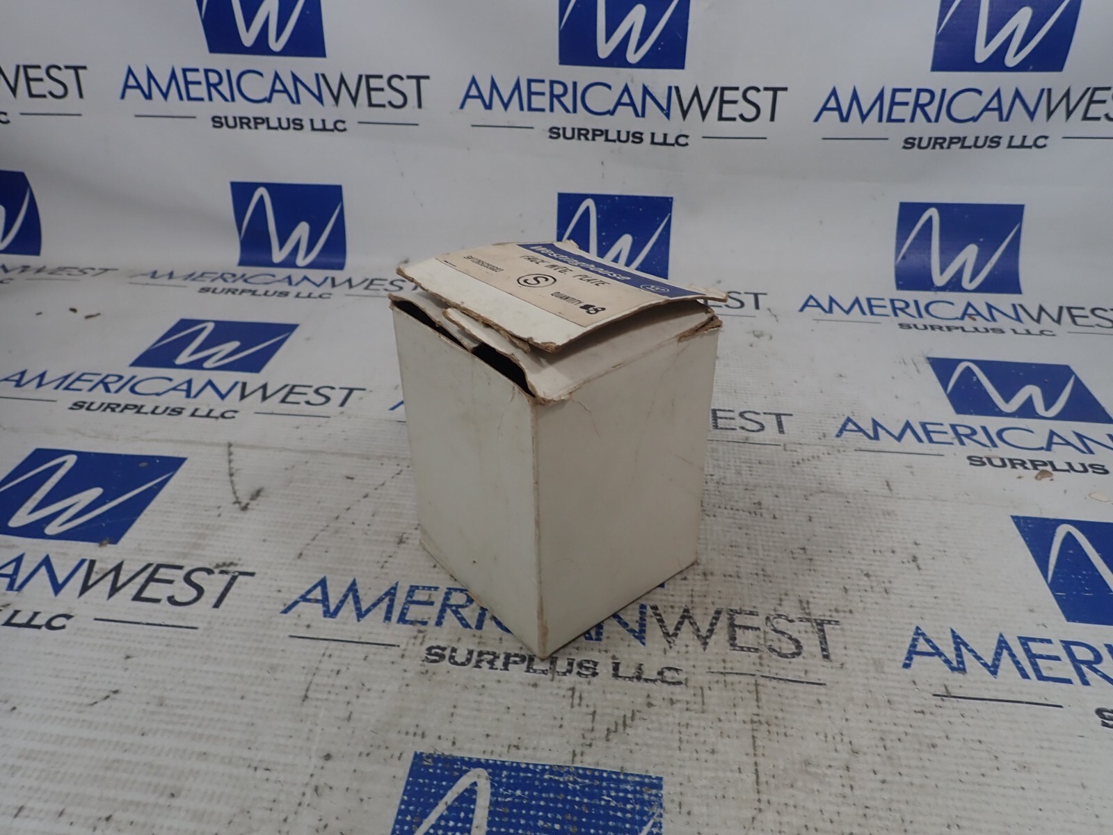 Westinghouse 1265C83G03 Face MTG Plate Quantity 8 in Box