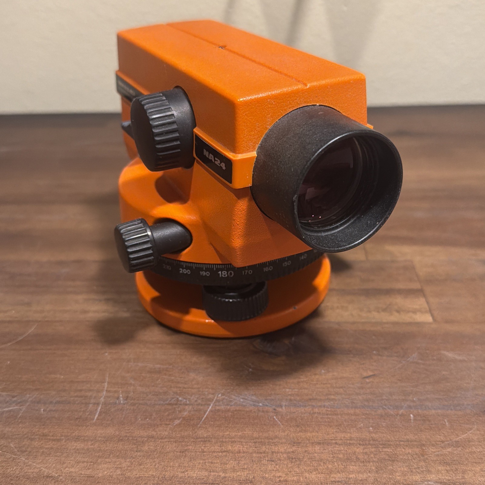 Leica Wild NA24 Automatic Level Tool w/ Original Case Orange