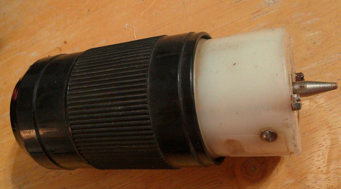 MARINCO 50A 250V Male Turn & Pull 3-Phase Locking Connector