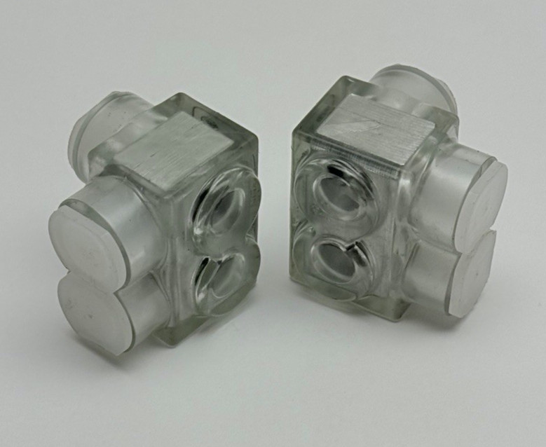 LOT OF 2, BURNDY BIT2/0 AL9CU INSULATED MULTI TAP CONNECTOR #14AWG-2/0STR, SVC
