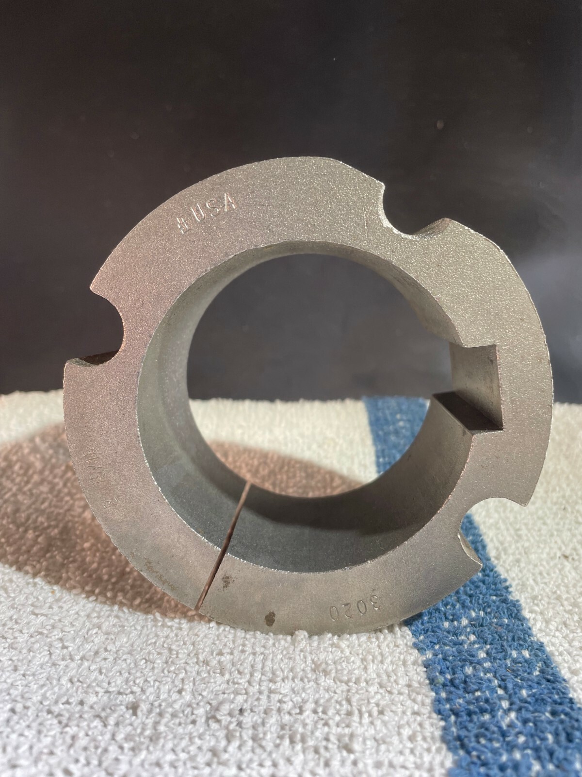NOS MARTIN SPROCKET & GEAR INC Taper Bushing 3020 2 15/16