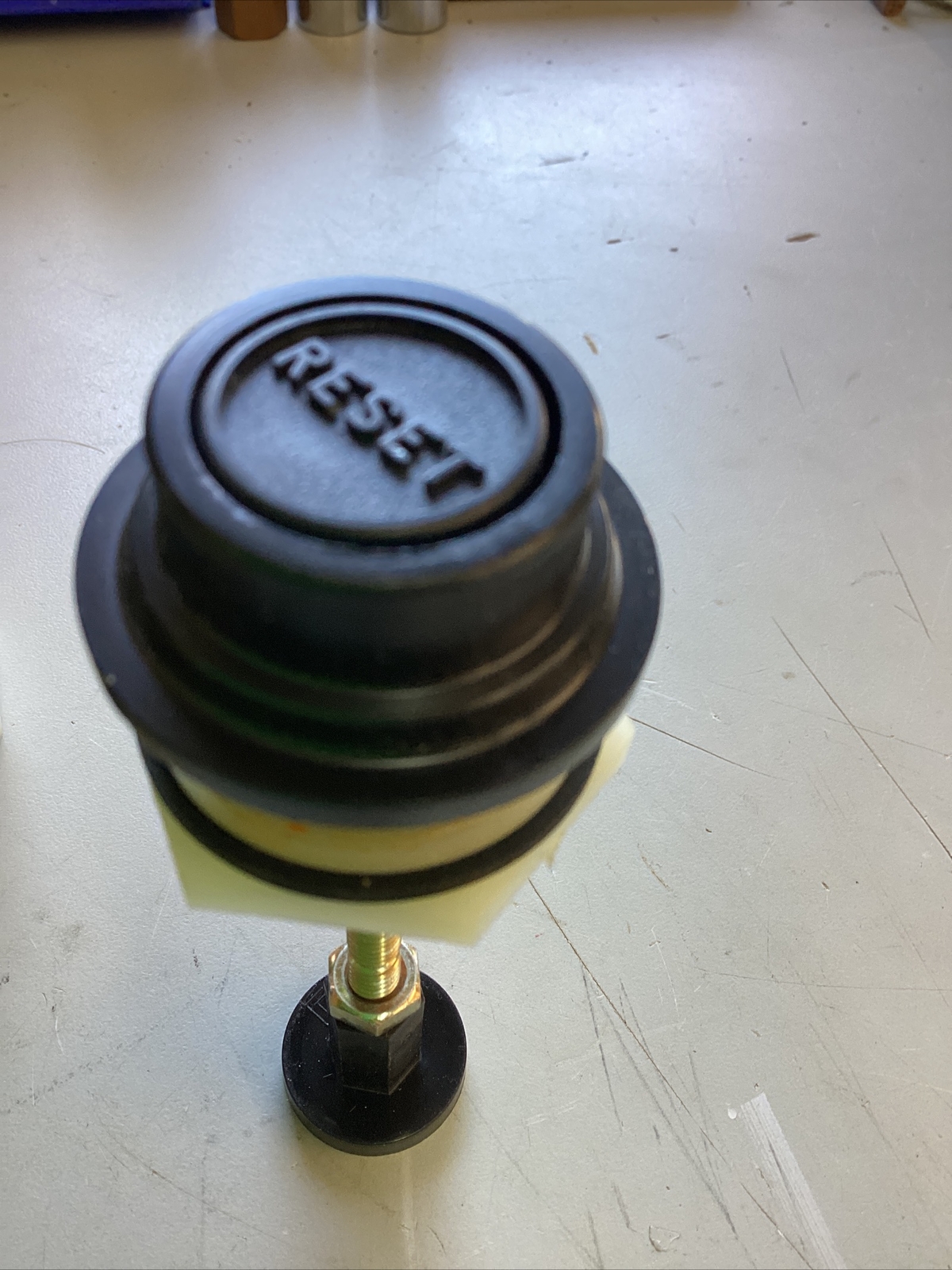 ABB OT16F3 DISCONNECT SWITCH 3-POLE 600V 50/60HZ 20A. &km38 SQ-D