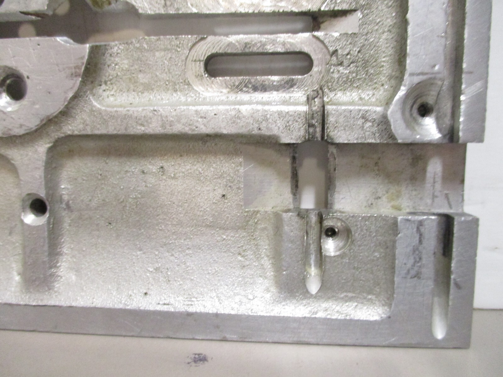 Base Foot Mount 5-1/4″ x 6-1/4″ for Vintage Wolf Model R Electric Fabric Cutter