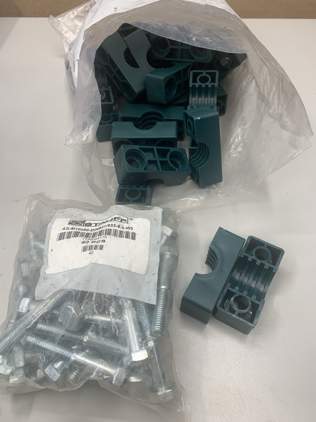 STAUFF 4025-PP PLASTIC CLAMPS ( BAG OF 40 PCS/20 PAIR) w/ FASTNERS **NEW**