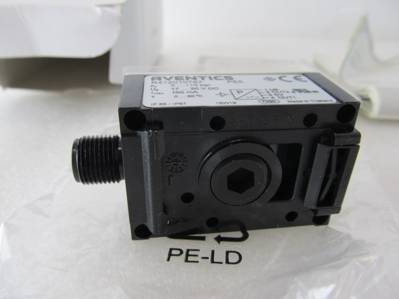 AVENTICS R412010767 PRESSURE SENSOR New in Box
