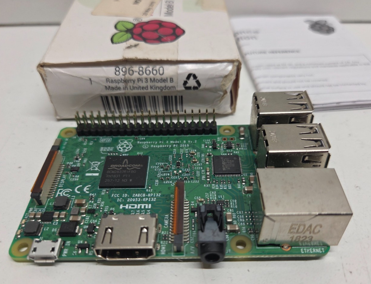 NEW IN BOX! RASPBERRY PI 3 MODEL B Vi.2 896-8660