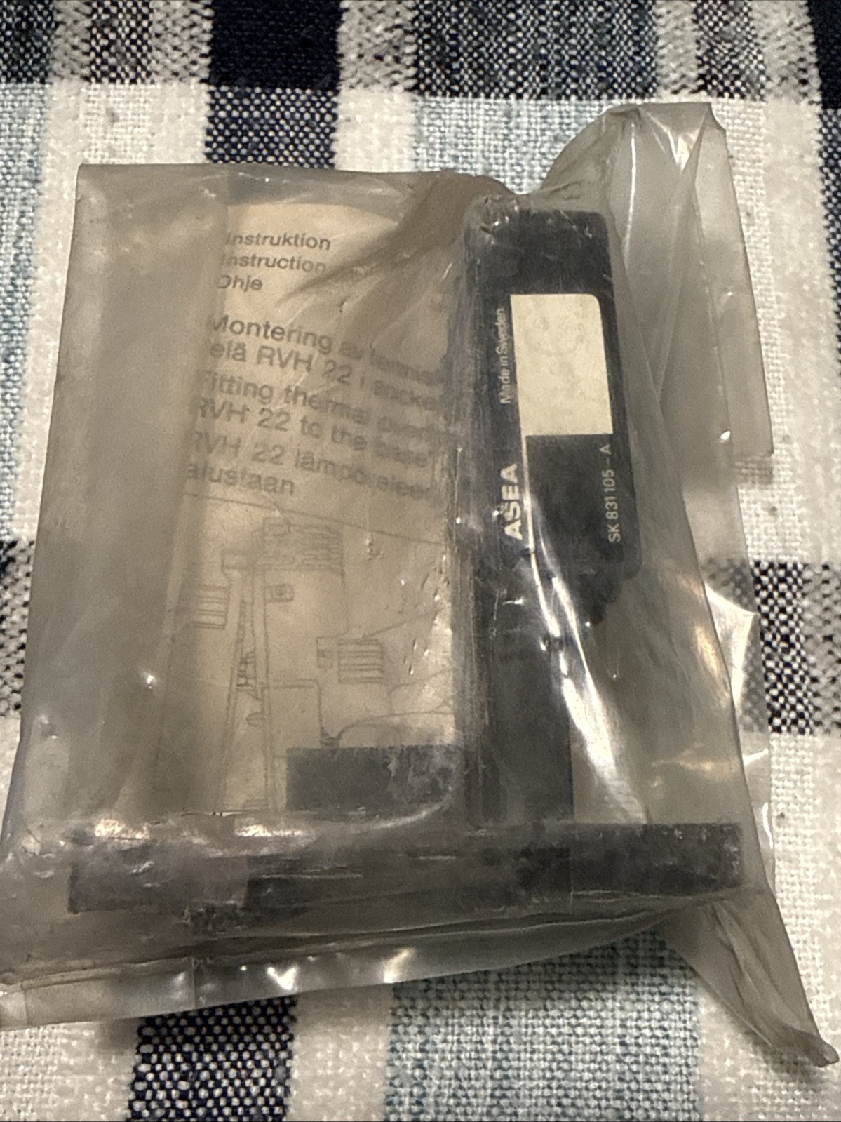 ASEA SK 831 105-A Mounting Base SK831105A RVHB-22