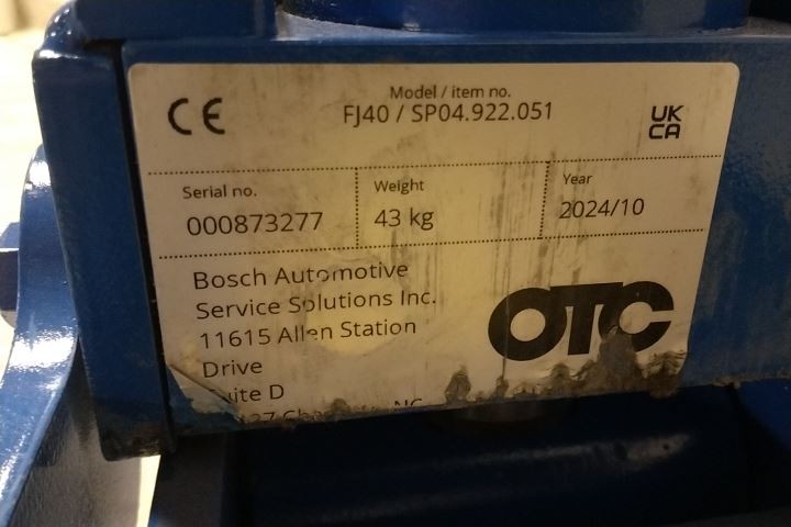 OTC 5214 4 Ton Load Capacity 28-3/4 In Maximum Lift Forklift Jack