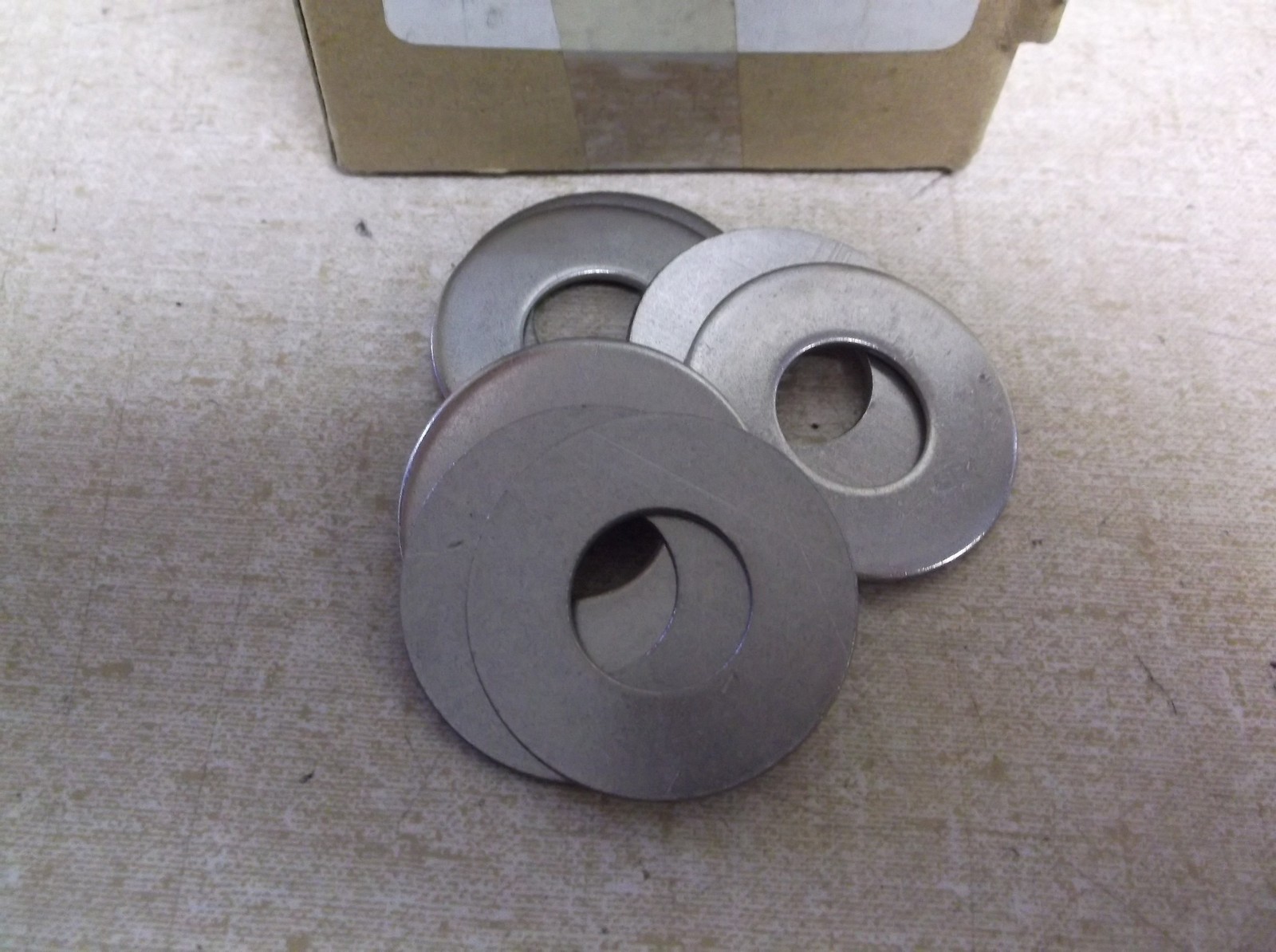 NEW Flat Washer 555433 5/8 18-8 62NWFLS, Lot of 25 *FREE SHIPPING*