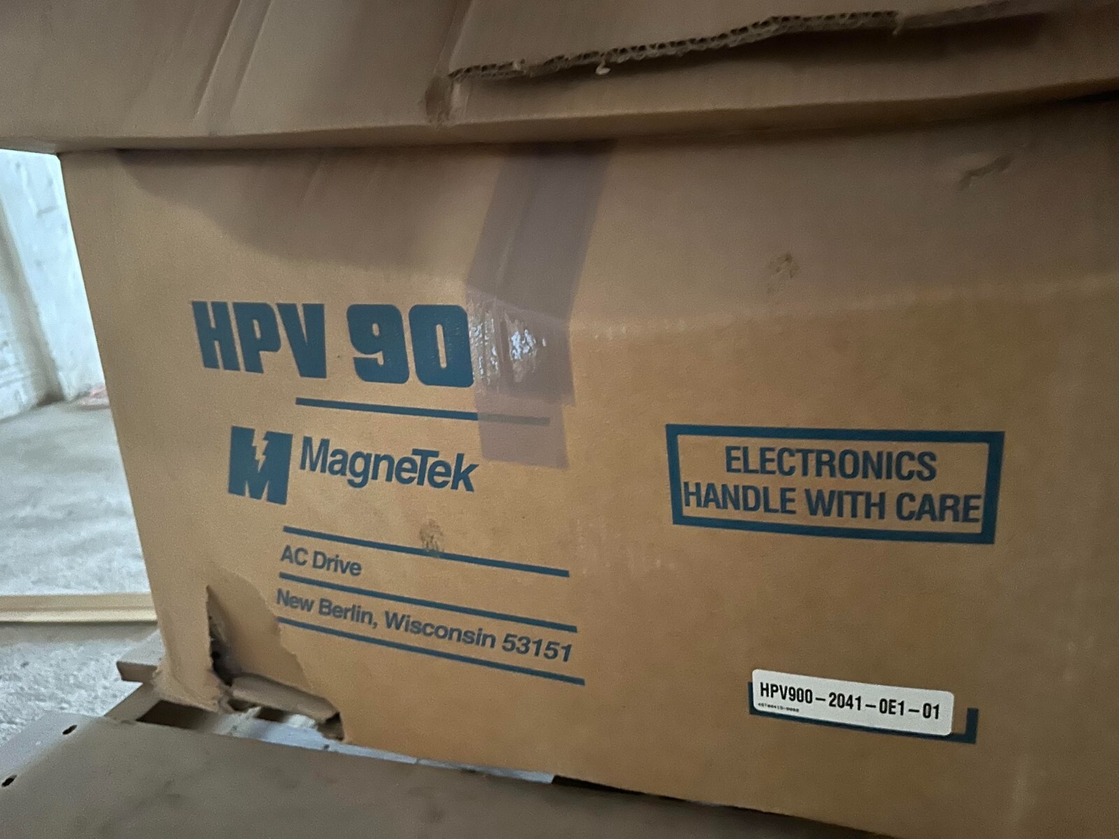 Elevator Equipment MagneTik HPV 900