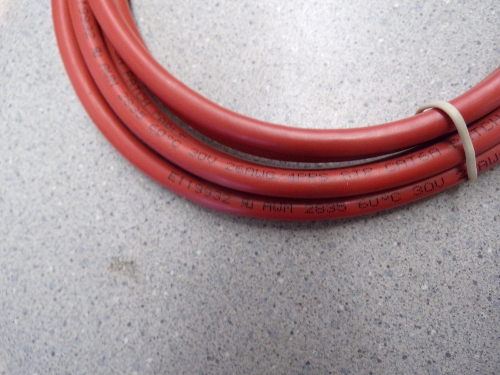 NEW E119932 AWM 2835 30V 26AWG Cat 6A Patch Cable 6′ *FREE SHIPPING*