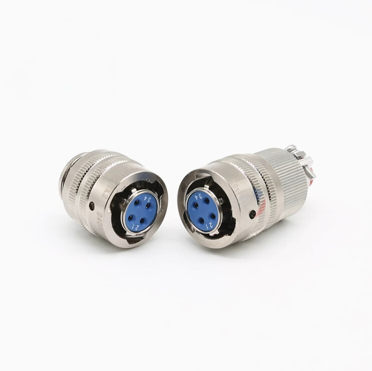 1PCS NEW FIT FOR 4-core aviation plug socket connector Y50X-1004TK2