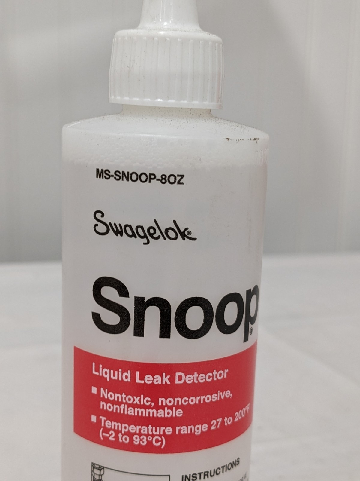 Swagelok Leak Detector,27 To 200º F, 8 Oz. MS-SNOOP-8Oz
