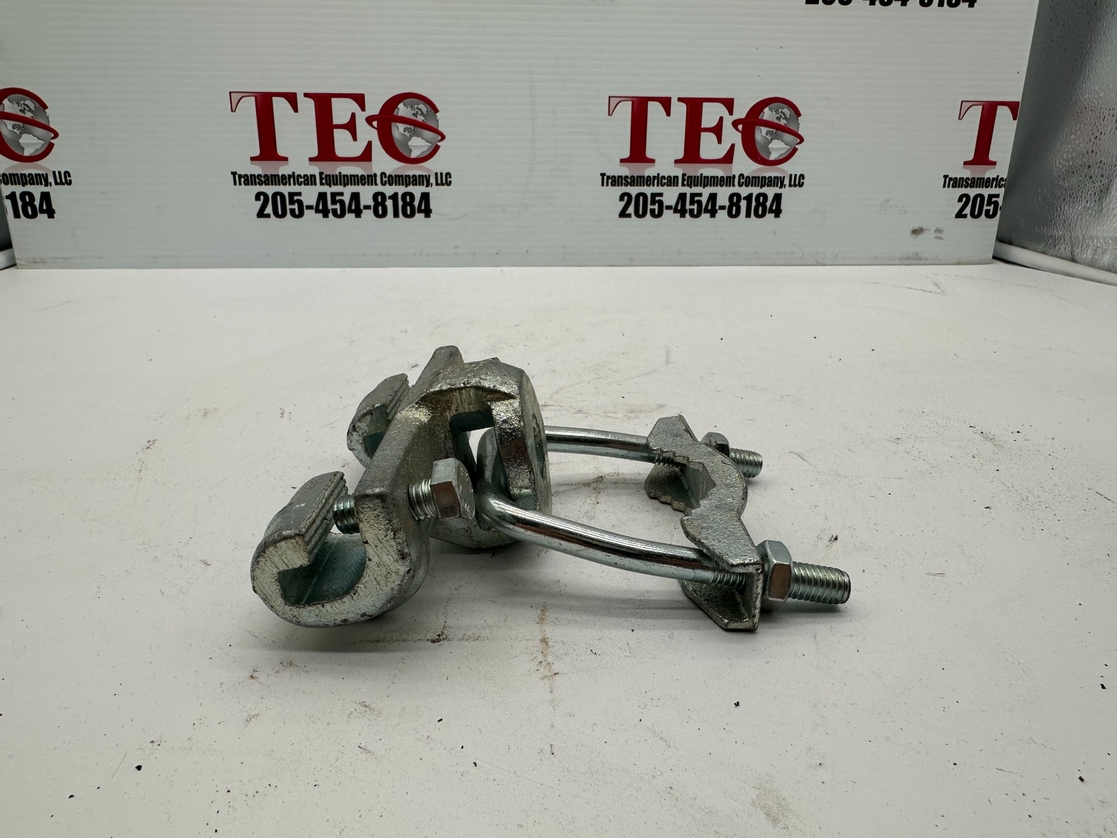 T&B Fittings T&B 6214 1-1/2’’-2’’ Adjustable Cable Angle Cable Tray Clamp